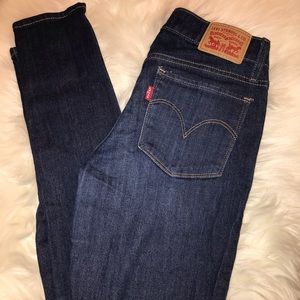Levi’s skinny jeans